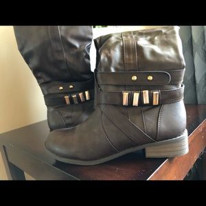 Bucco knee high boots. Women’s 7